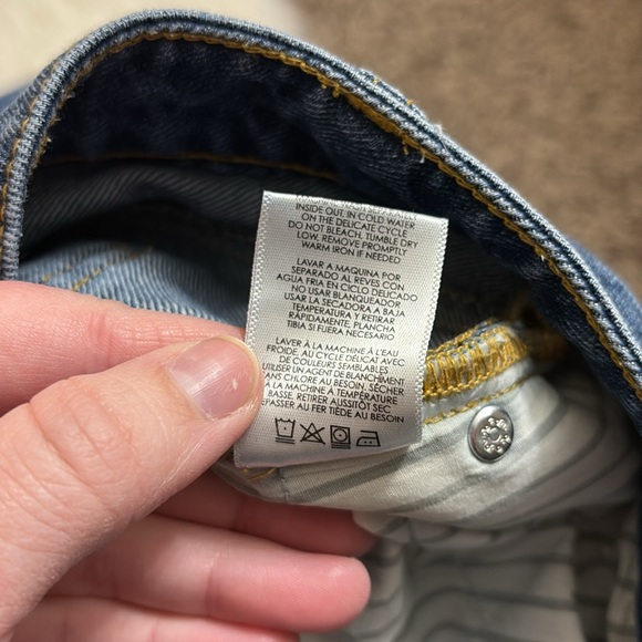 Cabi Distressed 100% BF Boyfriend Jeans Cropped Size 2 100% Cotton - Picture 14 of 14